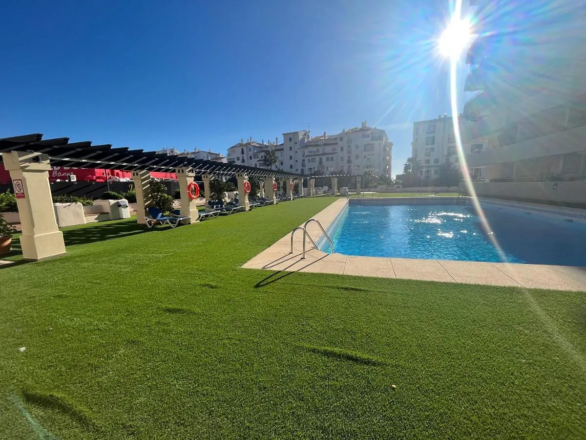 Heart Of Puerto Banus Newly Renavated Free Parking , Wifi ,Pool,Gym,Padel Court Apartment Marbella Spain